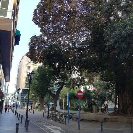 Calle Manero Molla, 16, 6-3 لقنت المظهر الخارجي الصورة