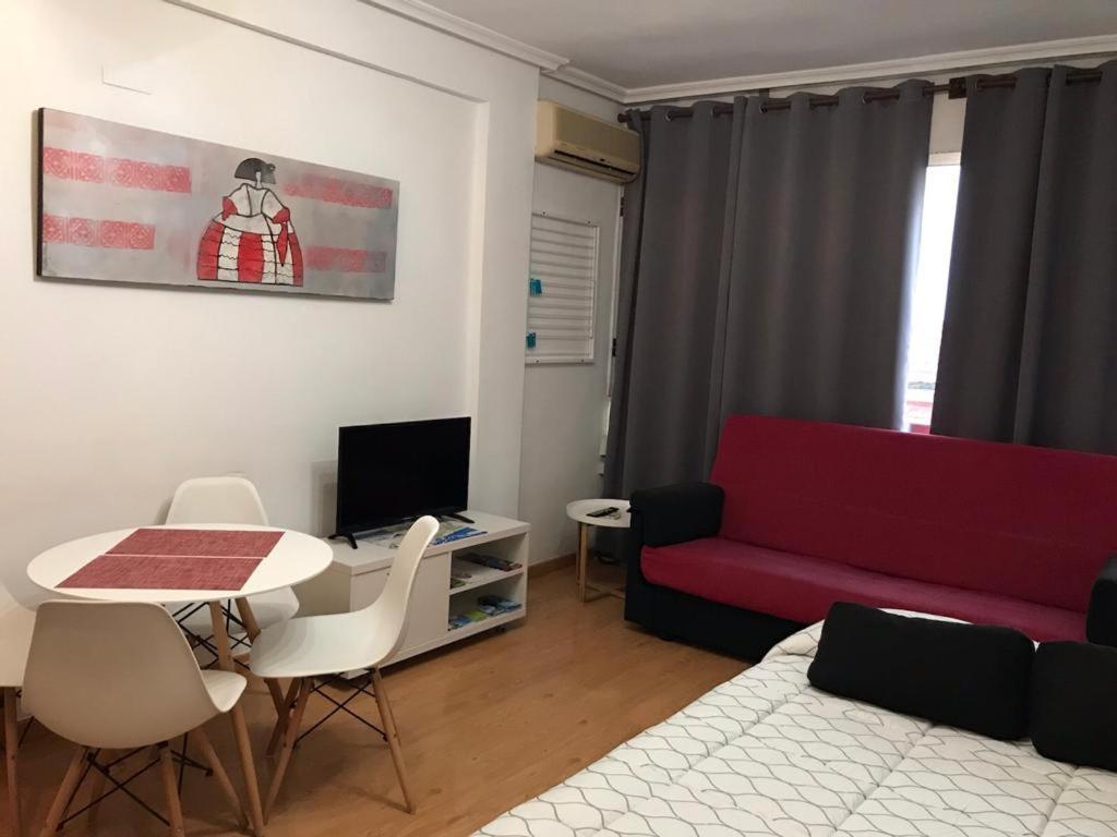Calle Manero Molla, 16, 6-3 لقنت المظهر الخارجي الصورة